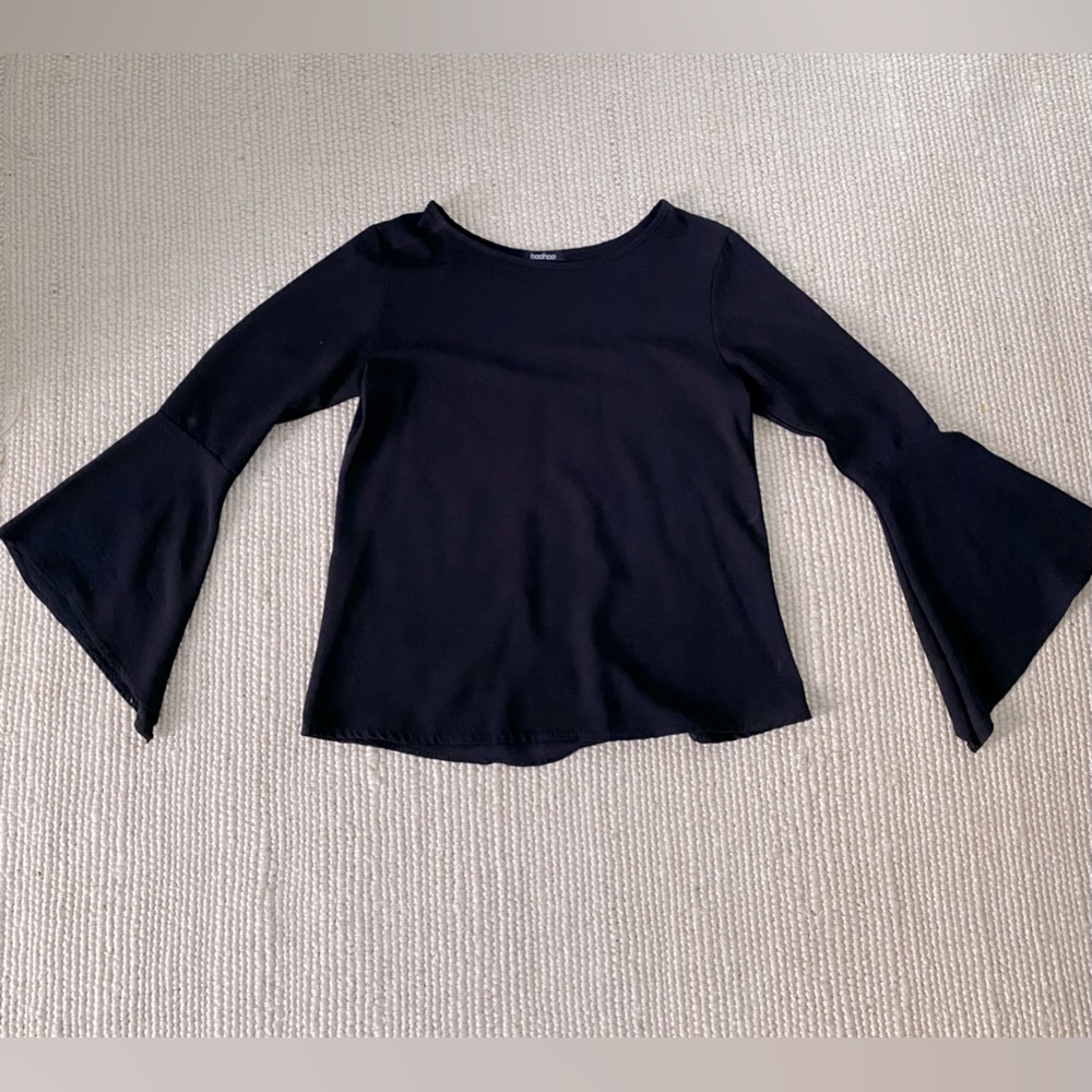 Boohoo bell sleeve top